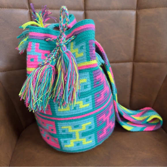 Authentic Wayuu boho bucket Crossbody bag hand woven cotton Multicolor - Picture 11 of 11